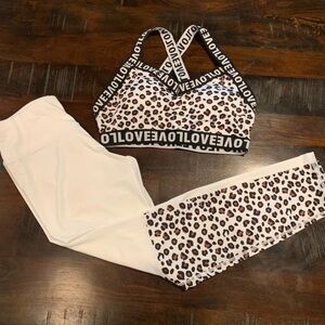 Women’s Leopard Print Sports Bra & Leggings Activewear Yoga Set